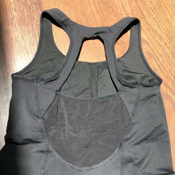 Lululemon tank *like new condition* - Picture 5 of 6